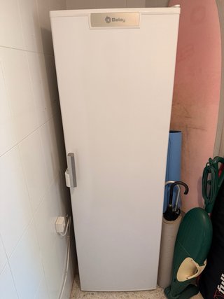 Congelador Vertical Balay