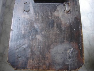 Silla antigua artesanal de madera