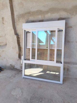 3 Ventanas Aluminio con Persiana