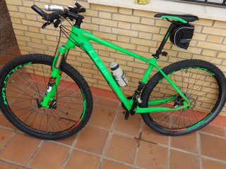 Bicicleta de Montaña Cube Verde