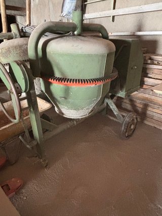 Hormigonera inhersa ( verde )