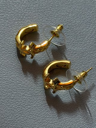 Pendientes Chanel Oro 18k CC