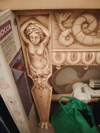 Mesa de entrada artesanal de madera