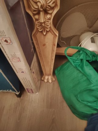 Mesa de entrada artesanal de madera