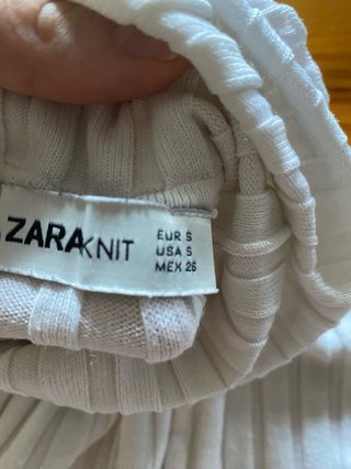 Camiseta Zara cuello alto S