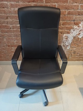 Silla de estudio negra, piel sintética