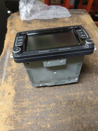 Radio Delphi Coche Pantalla Negra