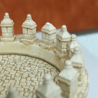 Maqueta Puerta de Palma de Badajoz . Leer