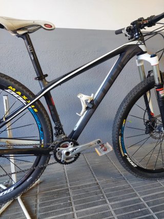 Bicicleta mtb carbono CUBE REACTION GTC RACE 29