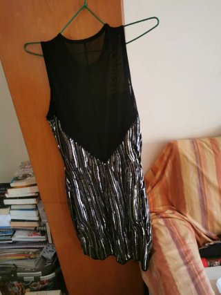 Vestido fiesta lentejuelas negro y plata
