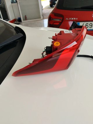 Piloto posteriore destro Kia Stonic