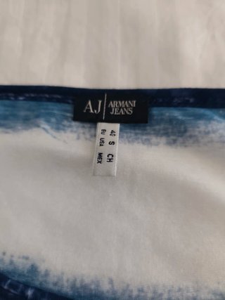 Camiseta Armani Jeans Rayas Azul y Blanco Talla S