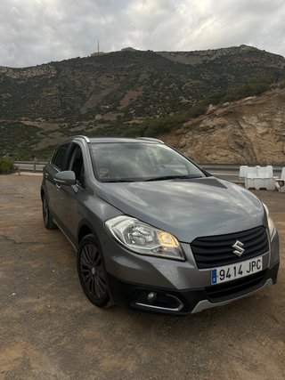 Suzuki S-Cross 2014