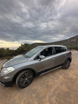 Suzuki S-Cross 2014