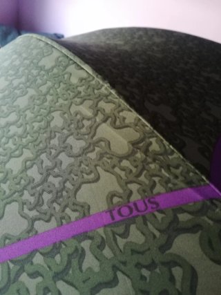2 Paraguas de Tous Kaos, uno Verde y otro Beige