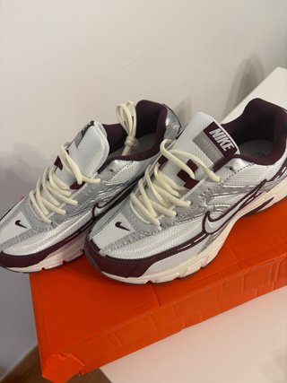 Nike Initiator Morado/Plata