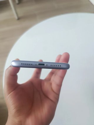 iPhone 11 Viola