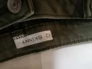 Pantalón corto Skinny caqui botones Talla 42 nuevo