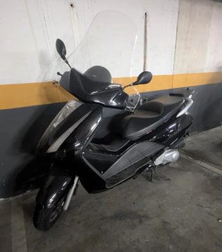 Honda 125 Scooter Negra