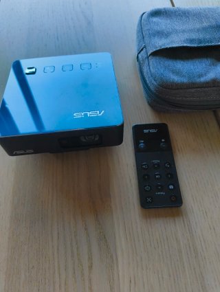 Proyector Asus ZenBeam S2