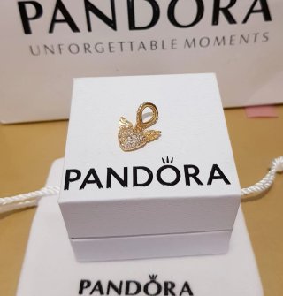 Pandora Corazón Dorado con Circonitas