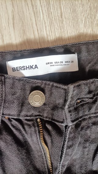 Pantalones vaqueros Bershka negros