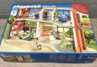 Playmobil City Life Hospital 6657 sellado