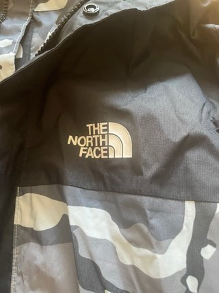 Chaqueta The North Face Talla M Camuflaje