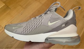 Nike Air Max 270 nuevas talla 41 beige/gris