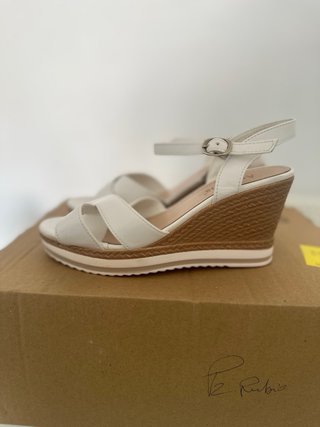 Sandalias Andarina Rosas - Negras - Blancas