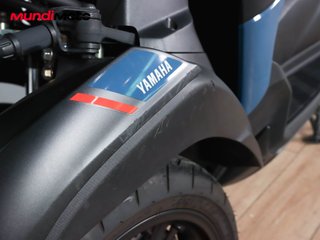 YAMAHA TRICITY 300