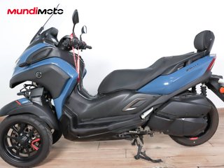 YAMAHA TRICITY 300