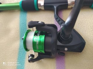 Caña de pesca NUEVA 1'80 metro con carrete y nylon
