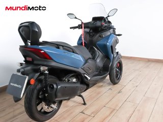 YAMAHA TRICITY 300