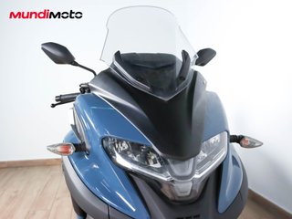 YAMAHA TRICITY 300