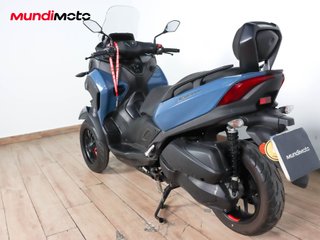 YAMAHA TRICITY 300