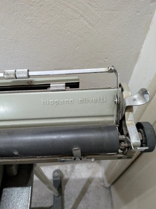 Máquina de escribir Hispano Olivetti Lexicon 80