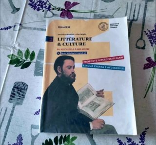 Libro di lettura francese scuola superiore