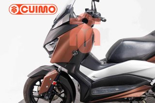 YAMAHA XMAX 300