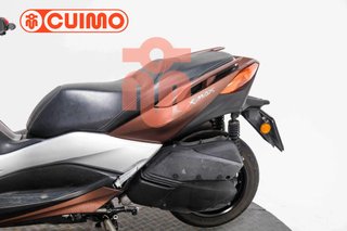 YAMAHA XMAX 300