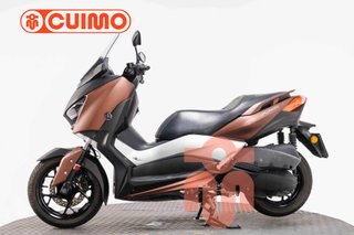 YAMAHA XMAX 300