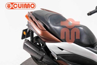 YAMAHA XMAX 300