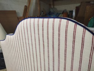 Cabecero de cama con ribete