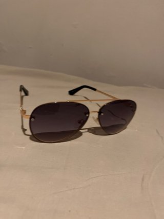 Gafas de sol Guess aviador doradas