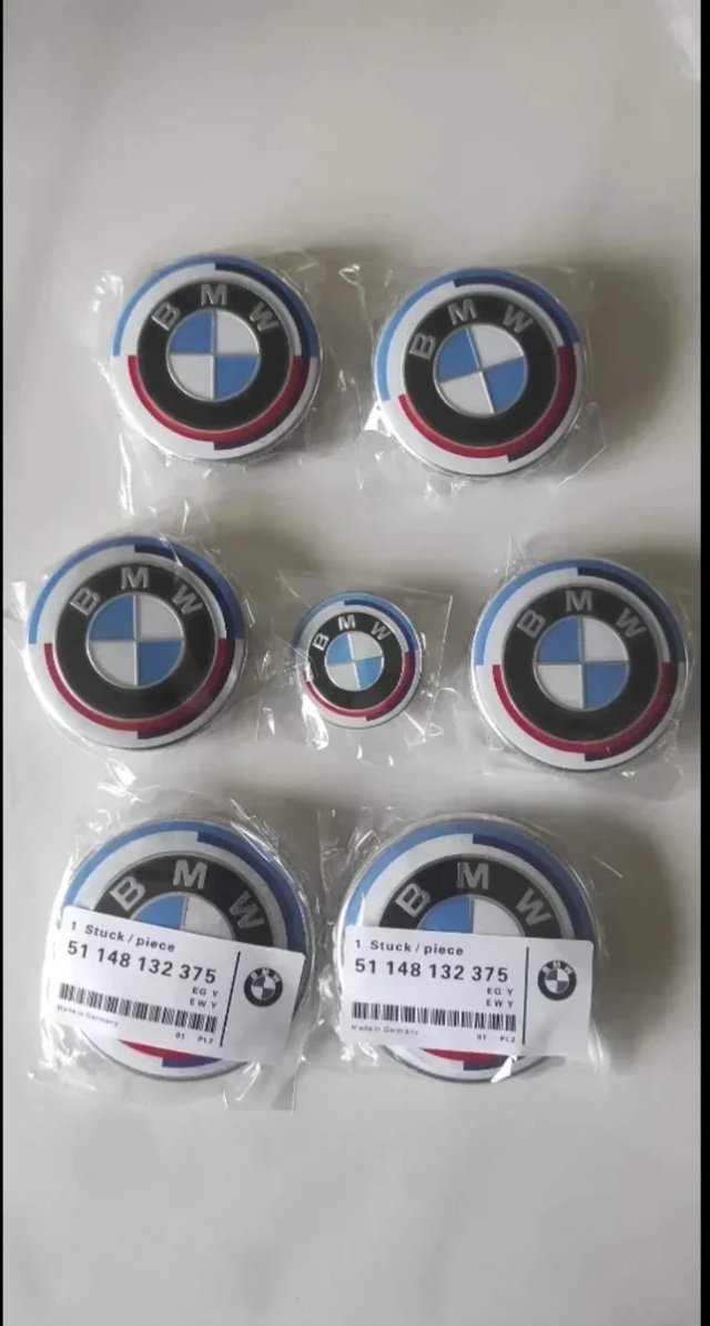8Insignias BMW 50 ANIVERSARIO -