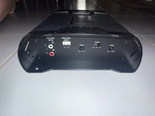 Bombo y amplificador negro