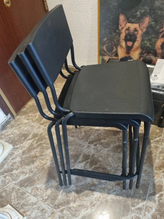 Taburetes negros (Set de 3)