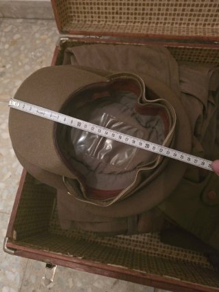 2 Uniformes antiguos Alferez ejército Español 1950