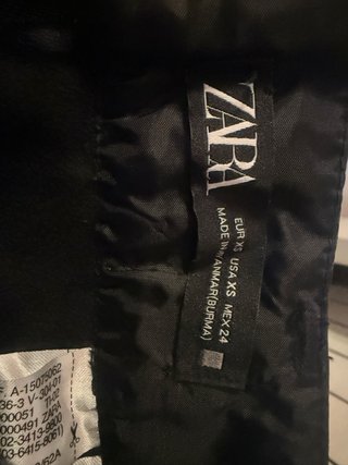 Falda Zara efecto piel con cinturón
