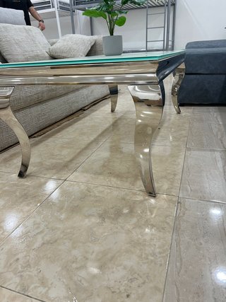 Mesa de centro vanguardia cristal y metal